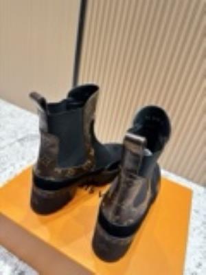 wholesale quality women louis vuitton shoes model no. 550